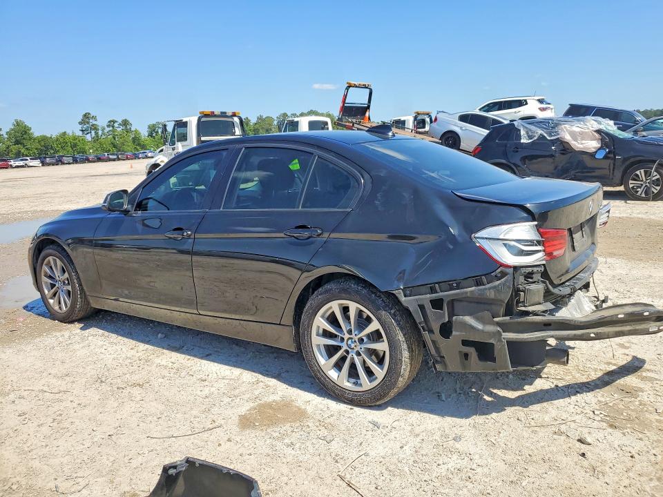 2018 BMW 3er VIN WBA8E1G5XJNU90170 COPART salvage auction — REAR END, Tx - Salvage Vehicle Title, sold $1,750 on 2026-07-31 (photo 2)