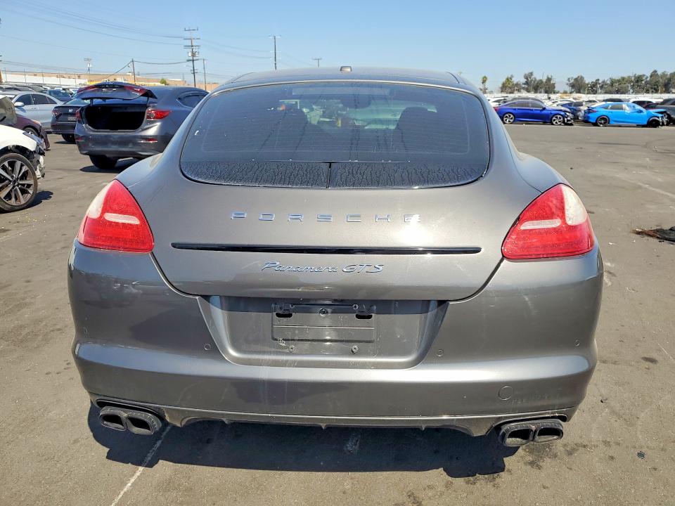 2013 Porsche Panamera VIN WP0AF2A75DL076568 COPART salvage auction — MINOR DENT/SCRATCHES, Ca - Dis/Dlr/Exp Only Clean Title, sold $9,200 on 2026-07-27 (photo 6)