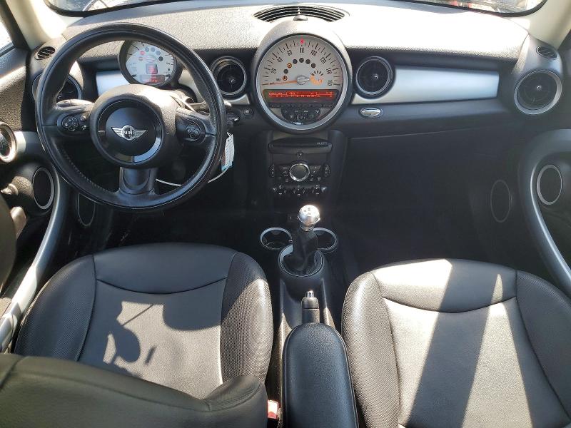 2013 Mini Cooper VIN WMWSU3C52DT372091 COPART salvage auction — MINOR DENT/SCRATCHES, Nh - Certificate Of Title, sold $1,250 on 2026-07-22 (photo 8)
