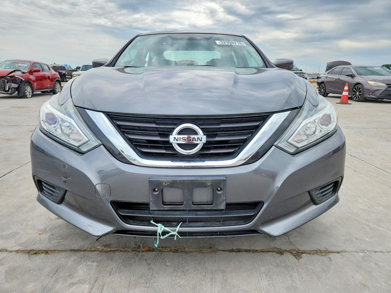 2017 Nissan Altima VIN 1N4AL3AP4HC201649 COPART salvage auction — Side, TX - SALVAGE VEHICLE TITLE, sold $2,200 on 2026-06-29 (photo 5)