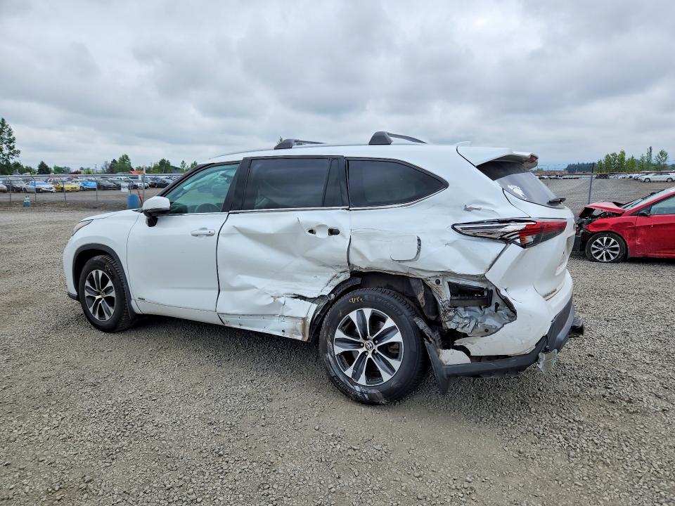 2022 Toyota VIN 5TDGBRCHXNS550390 COPART salvage auction — SIDE, Or - Salvage Title Certificate, sold $10,700 on 2026-07-14 (photo 2)