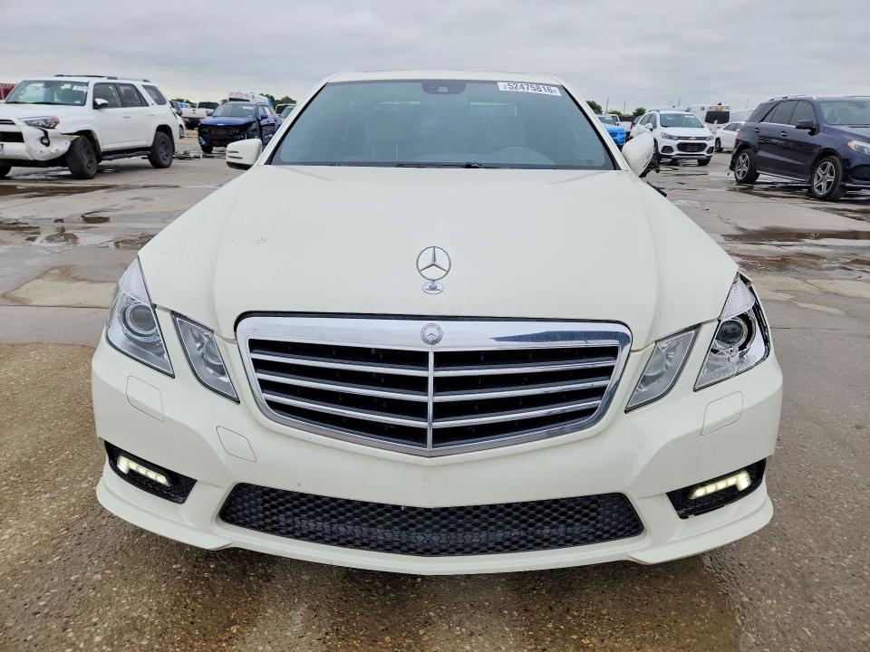 2011 Mercedes-benz E-klasse VIN WDDHF5GB6BA417678 COPART salvage auction — SIDE, Tx - Salvage Vehicle Title, sold $1,450 on 2026-08-13 (photo 5)
