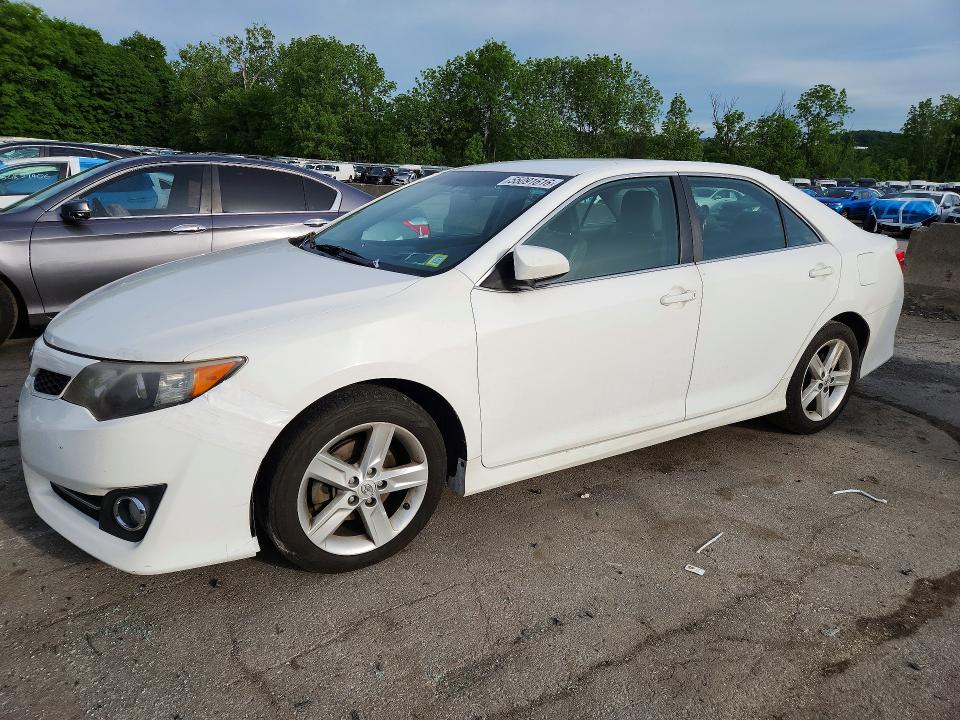 2014 Toyota Camry VIN 4T1BF1FKXEU815047 — COPART salvage auction photo