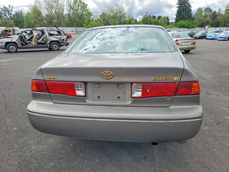 2000 Toyota Camry VIN 4T1BF22K2YU093119 COPART salvage auction — FRONT END, Or - Salvage Title Certificate, sold $100 on 2026-07-08 (photo 6)