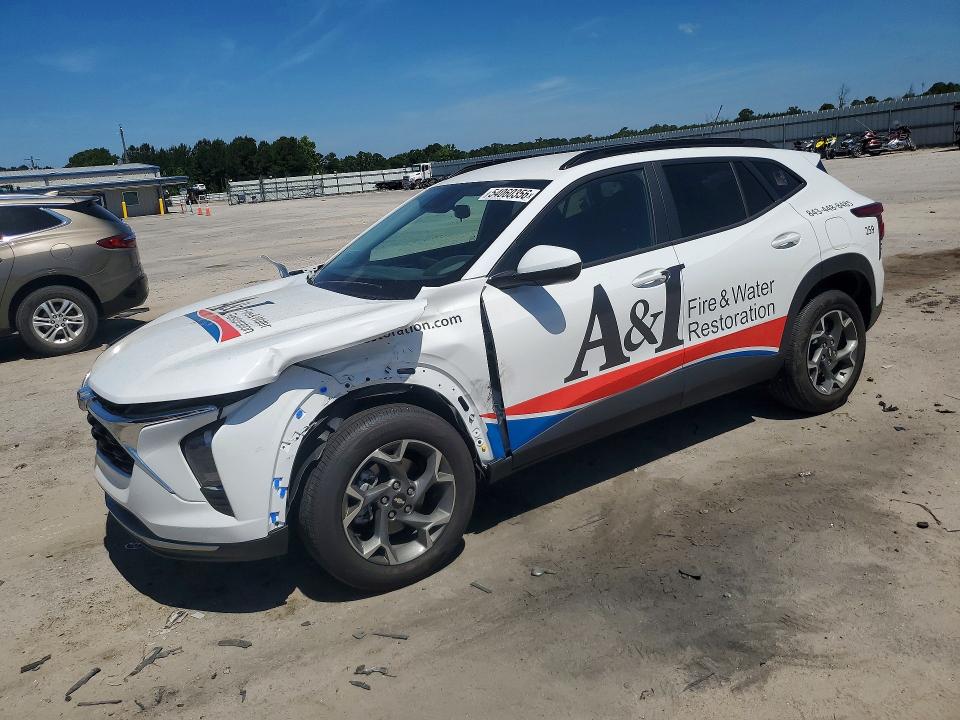 2025 Chevrolet Trax VIN KL77LHEP2SC279847 COPART salvage auction — SIDE, Sc - Cert Of Title-Salvage, sold $6,400 on 2026-07-27 (photo 1)