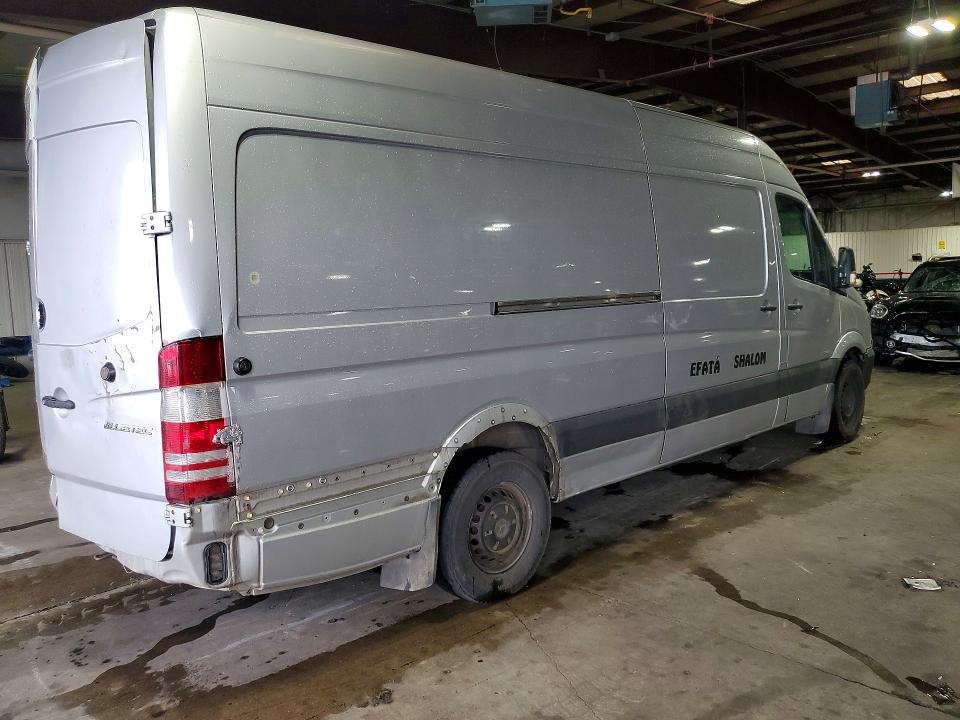 2015 Mercedes-benz Sprinter VIN WD3PE8DC8F5957811 COPART salvage auction — REAR END, Co - Public - Salvage Title, sold $925 on 2026-07-08 (photo 3)