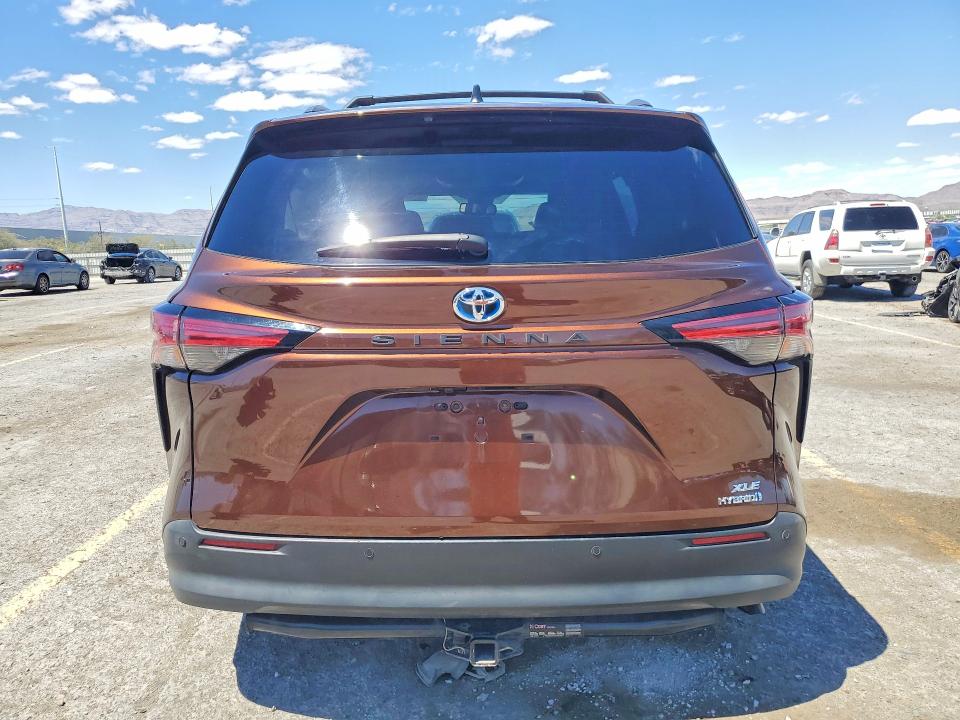 2022 Toyota Sienna VIN 5TDJRKEC2NS090166 COPART salvage auction — SIDE, Nv - Salvage Title, sold $17,500 on 2026-07-30 (photo 6)