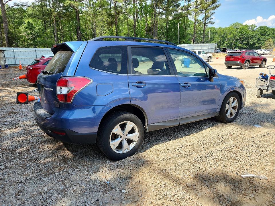2015 Subaru Forester VIN JF2SJAHC1FH428617 COPART salvage auction — FRONT END, Nc - Salvage Certificate Of Title, sold $2,600 on 2026-07-10 (photo 3)