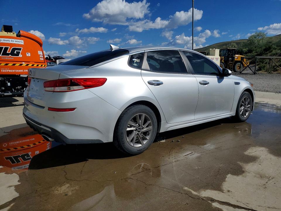 2020 Kia Optima VIN 5XXGT4L30LG381709 COPART salvage auction — MINOR DENT/SCRATCHES, Wy - Certificate Of Title, sold $4,100 on 2026-07-09 (photo 3)