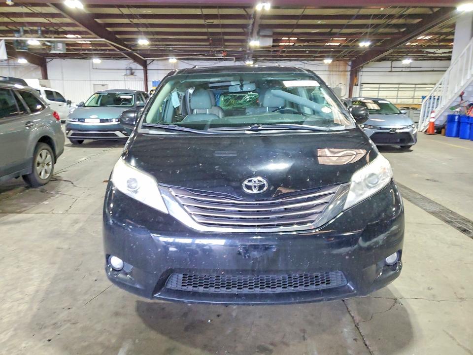2015 Toyota Sienna VIN 5TDYK3DC6FS688000 COPART salvage auction — SIDE, Co - Salvage Title, sold $375 on 2026-07-28 (photo 5)