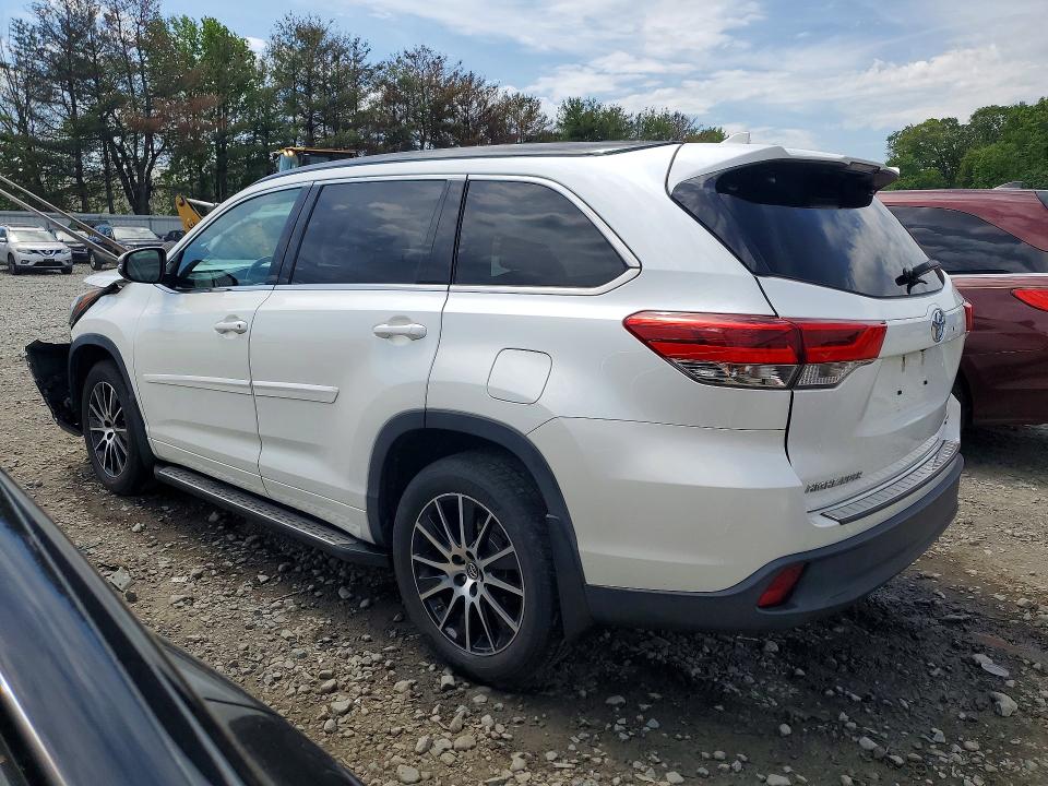 2018 Toyota Highlander VIN 5TDJZRFH2JS817139 COPART salvage auction — FRONT END, Nj - Cert Of Title-Salvage, sold $7,300 on 2026-07-15 (photo 2)