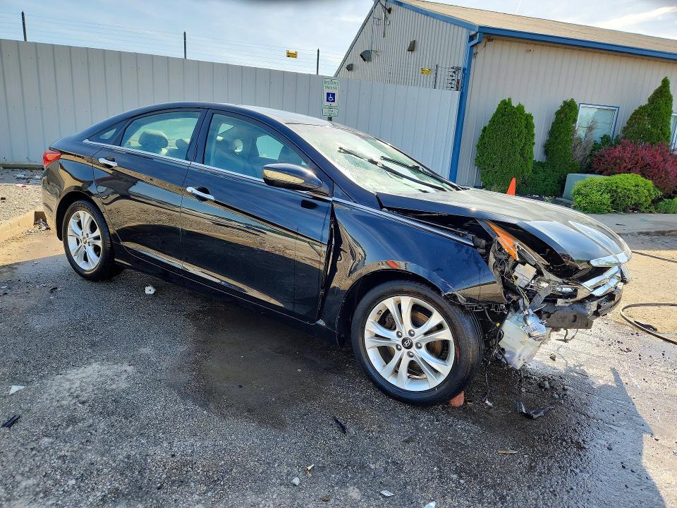 2011 Hyundai Sonata VIN 5NPEC4AB2BH294057 COPART salvage auction — FRONT END, Ky - Bill Of Sale/Part Only/No Titl, sold $750 on 2026-07-16 (photo 4)