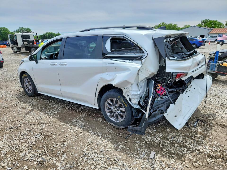 2023 Toyota Sienna VIN 5TDJSKFC4PS094774 COPART salvage auction — REAR END, Oh - Cert Of Title-Salvage, sold $12,100 on 2026-07-02 (photo 2)