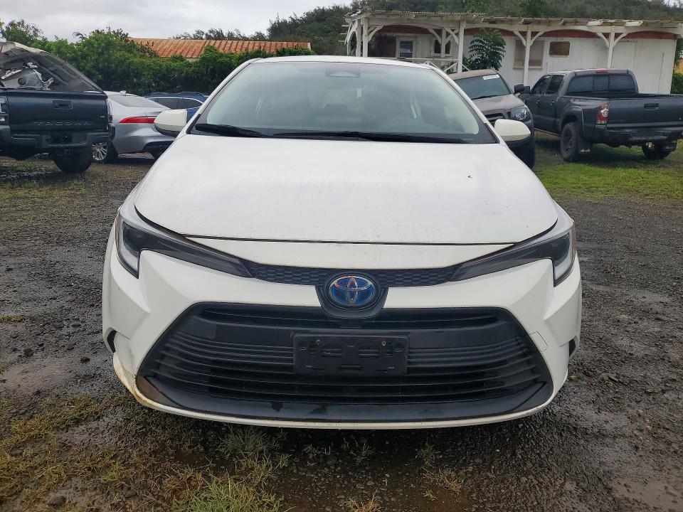 2023 Toyota Corolla VIN JTDBCMFE8P3003635 COPART salvage auction — SIDE, HI - CERTIFICATE OF TITLE, sold $4,000 on 2026-07-27 (photo 5)