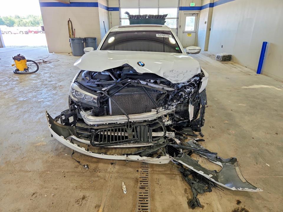 2019 BMW 7 series VIN WBA7E2C5XKB216901 COPART salvage auction — FRONT END, Va - Cert Of Title - Salvage, sold $3,300 on 2026-07-02 (photo 5)