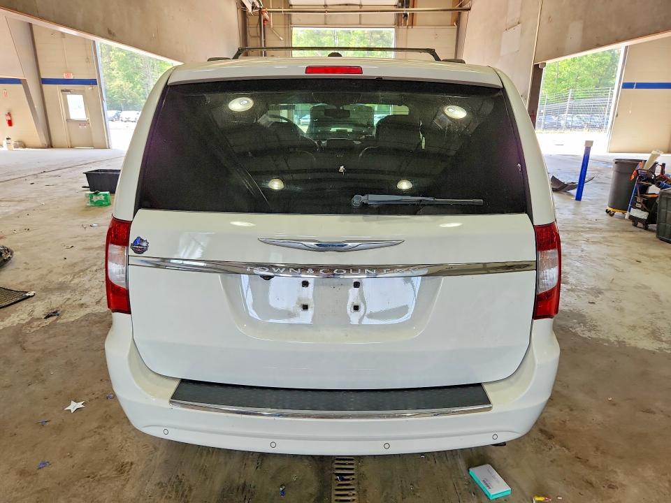 2013 Chrysler VIN 2C4RC1CG3DR723012 COPART salvage auction — FRONT END, VA - CERT OF TITLE - SALVAGE, sold $825 on 2026-07-02 (photo 6)
