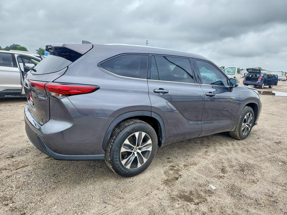 2020 Toyota Highlander VIN 5TDGARAH6LS502842 COPART salvage auction — FRONT END, Al - Cert Of Title-Salvage Title, sold $7,700 on 2026-07-30 (photo 3)