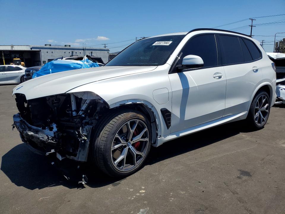 2026 BMW VIN 5UX43EU03T9317351 COPART salvage auction — FRONT END, Ca - Salvage Certificate, sold $45,500 on 2026-07-08 (photo 1)