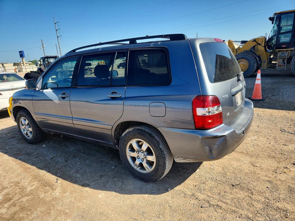 2005 Toyota Highlander VIN JTEGP21A350071452 COPART salvage auction — REAR END, TX - SALVAGE VEHICLE TITLE (P), sold $675 on 2026-07-15 (photo 2)