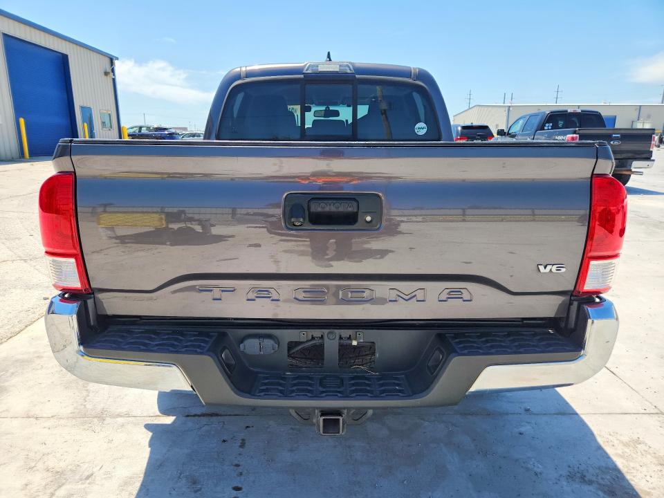2017 Toyota VIN 5TFAZ5CN6HX033019 COPART salvage auction — ROOF, Tx - Certificate Of Title, sold $4,850 on 2026-07-21 (photo 6)