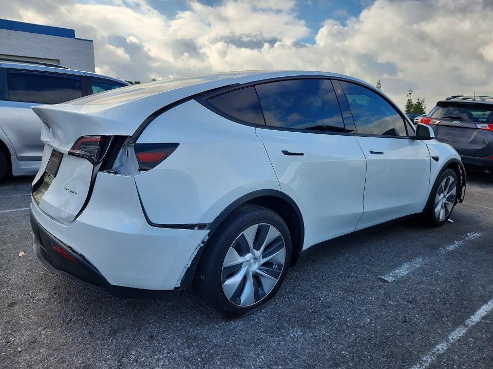 2021 Tesla Model y VIN 5YJYGDEE2MF086476 COPART salvage auction — REAR END, Ca - Salvage Certificate, sold $150 on 2026-07-28 (photo 3)
