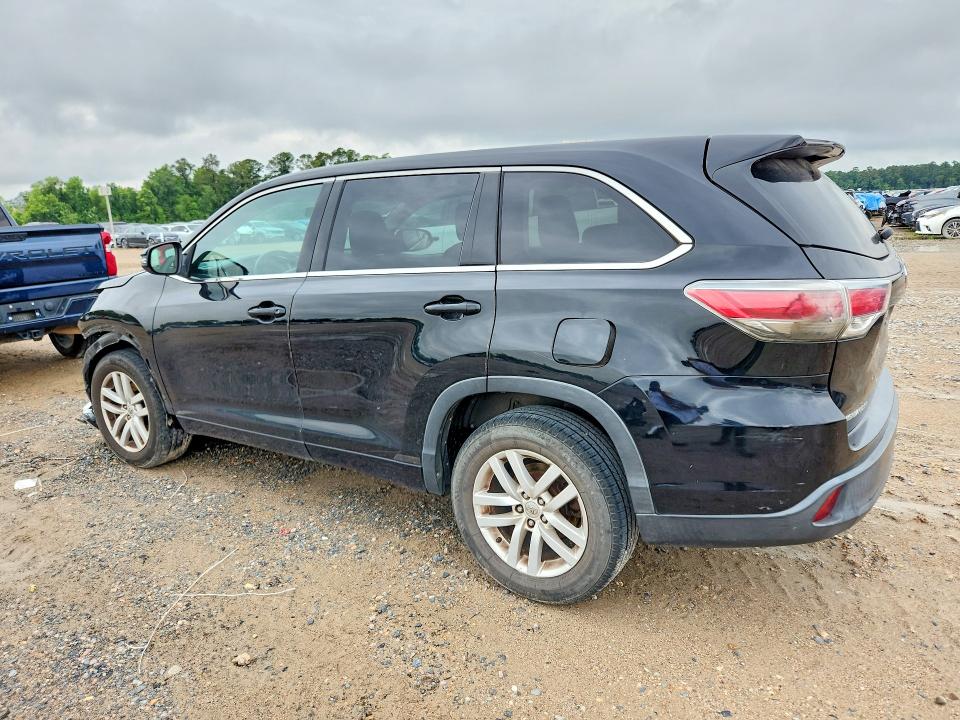 2015 Toyota VIN 5TDZARFH6FS015596 COPART salvage auction — FRONT END, Tx - Salvage Vehicle Title, sold $5,600 on 2026-07-10 (photo 2)