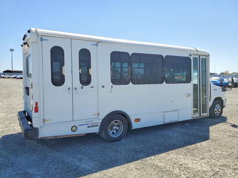 2008 Ford Econoline VIN 1FD4E45S28DB00931 COPART salvage auction — MINOR DENT/SCRATCHES, Ca - Dis/Dlr/Exp Only Lien Papers, sold $500 on 2026-07-09 (photo 4)
