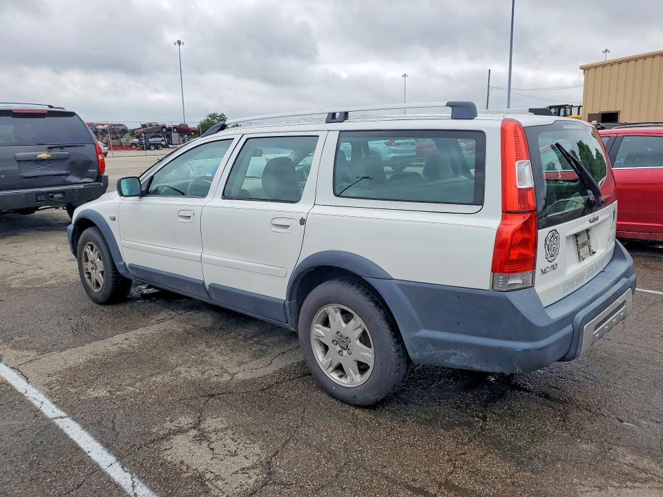 2005 Volvo Xc70 VIN YV1SZ592751186681 COPART salvage auction — REAR END, Oh - Cert Of Title-Salvage, sold $550 on 2026-07-10 (photo 2)
