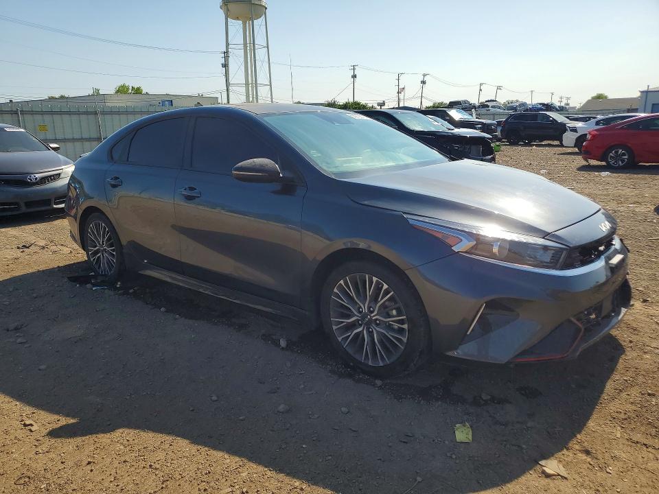 2023 Kia Forte VIN 3KPF54ADXPE663193 COPART salvage auction — REAR END, Il - Salvage Certificate, sold $7,100 on 2026-07-17 (photo 4)