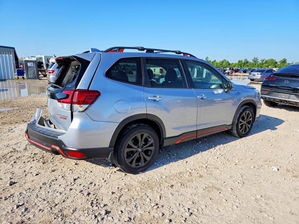 2021 Subaru Forester VIN JF2SKARC0MH499218 COPART salvage auction — REAR END, Tx - Salvage Vehicle Title, sold $5,000 on 2026-07-17 (photo 3)