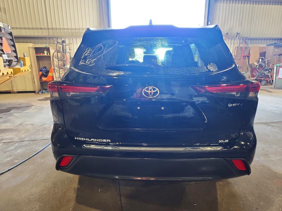 2025 Toyota Highlander hybrid VIN 5TDKBRCHXSS677274 COPART salvage auction — VANDALISM, On - Permit No Brand - Unfit, sold $41,500 on 2026-07-15 (photo 6)