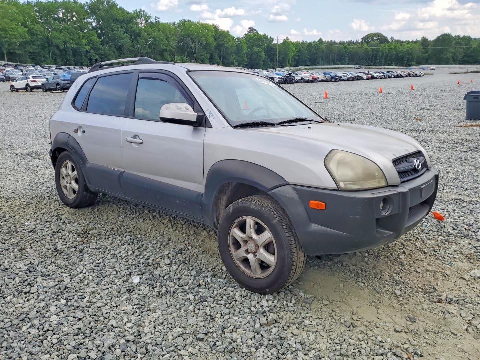 2005 Hyundai Tucson VIN KM8JN12D15U118906 COPART salvage auction — REAR END, Nc - Salvage Certificate Of Title, sold $375 on 2026-07-15 (photo 4)