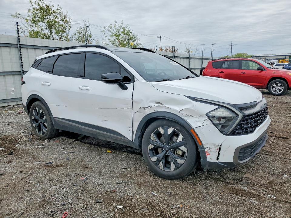 2023 Kia Sportage VIN 5XYK6CAF5PG117475 COPART salvage auction — SIDE, Il - Salvage Certificate, sold $10,800 on 2026-07-31 (photo 4)