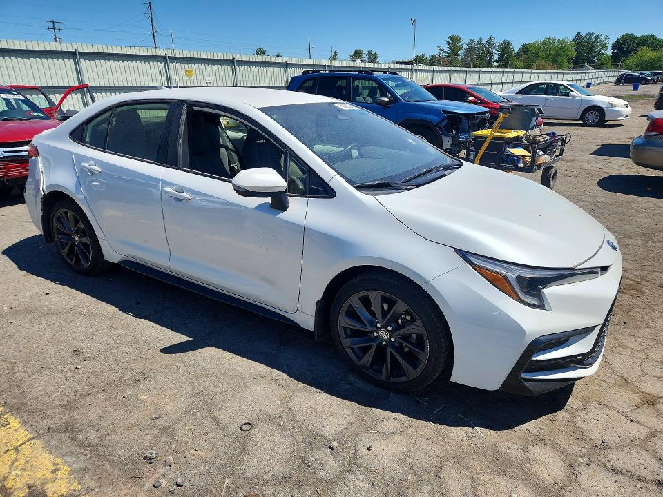 2024 Toyota Corolla VIN JTDBCMFE4R3036019 COPART salvage auction — VANDALISM, Pa - Certificate Of Salvage, sold $8,600 on 2026-07-31 (photo 4)