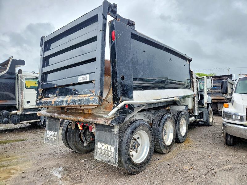 2020 Mack Granite VIN 1M2GR3GC0LM012910 COPART salvage auction — ROOF, TN - SALVAGE CERTIFICATE, sold $2,500 on 2026-09-03 (photo 4)