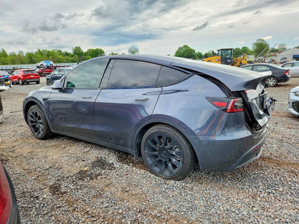 2021 Tesla Model y VIN 5YJYGDEE8MF241337 COPART salvage auction — REAR END, IN - CERT OF TITLE-SALVAGE TITLE, sold $5,100 on 2026-07-02 (photo 2)