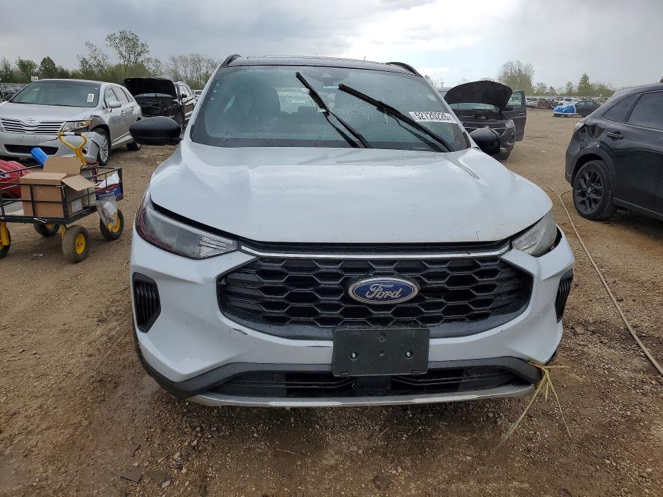 2026 Ford Escape VIN 1FMCU9MN2TUA40715 COPART salvage auction — REAR END, IL - SALVAGE CERTIFICATE, sold $250 on 2026-07-21 (photo 5)