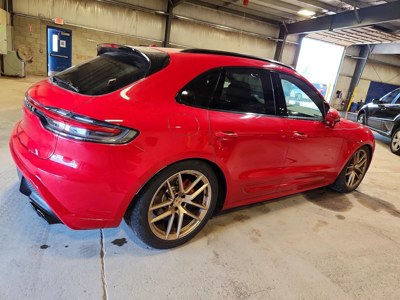 2025 Porsche Macan VIN WP1AG2A51SLB42234 COPART salvage auction — Side, PA - CERTIFICATE OF SALVAGE, sold $31,500 on 2026-07-01 (photo 3)