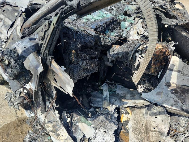 2020 Toyota Supra VIN WZ1DB4C0XLW033007 COPART salvage auction — BURN, CA - NON-REPAIRABLE VEHICLE CERT, sold $50 on 2026-07-29 (photo 9)