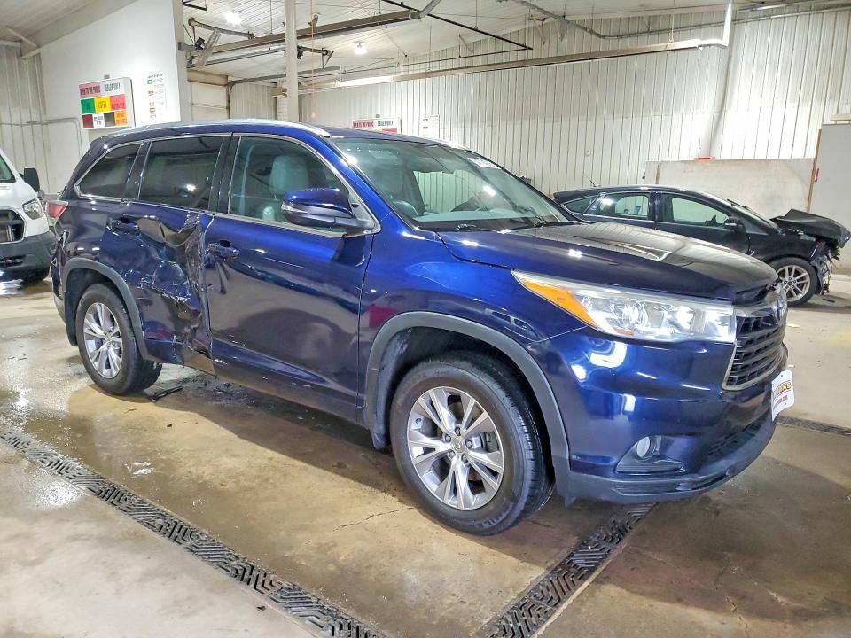 2015 Toyota Highlander VIN 5TDJKRFHXFS217013 COPART salvage auction — SIDE, Pa - Certificate Of Salvage, sold $5,200 on 2026-07-23 (photo 4)