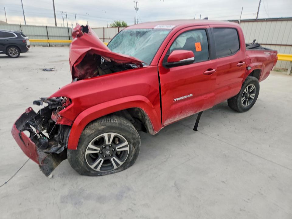 2017 Toyota Tacoma VIN 3TMAZ5CN4HM043943 — COPART salvage auction photo