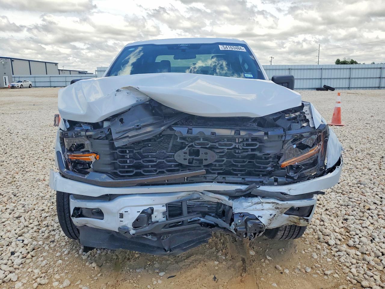 2025 Ford F-150 Lightning VIN 1FTEW2KPXSKD02011 COPART salvage auction — Front End, TX - SALVAGE VEHICLE TITLE, sold $13,100 on 2026-07-09 (photo 5)