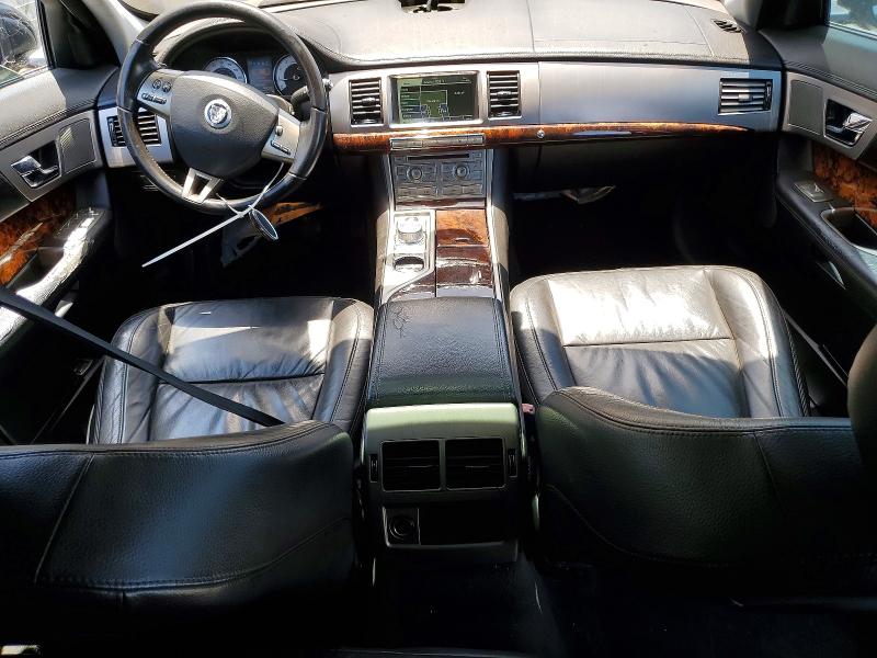 2011 Jaguar Xf VIN SAJWA0FBXBLS13119 COPART salvage auction — MINOR DENT/SCRATCHES, Ca - Dis/Dlr/Exp Only Clean Title (P), sold $1,950 on 2026-07-02 (photo 8)