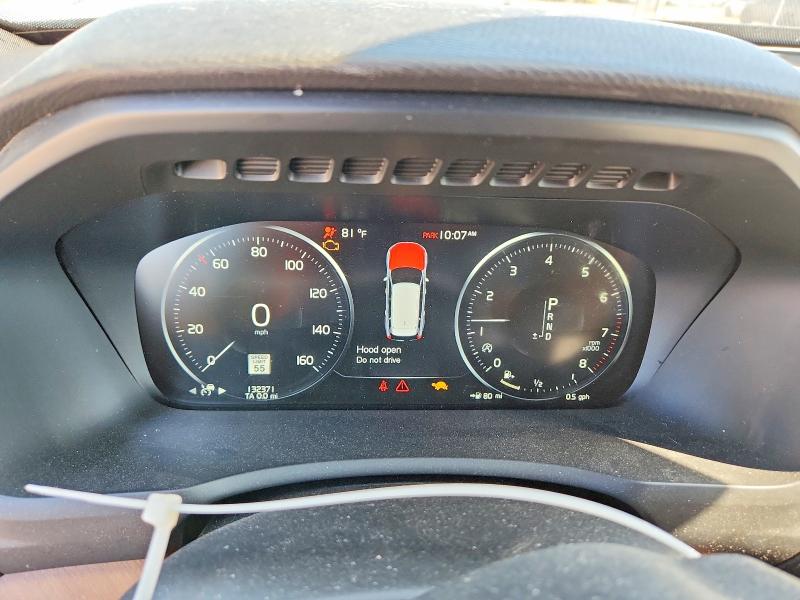 2018 Volvo VIN YV4A22PL8J1200417 COPART salvage auction — FRONT END, Or - Salvage Title Certificate, sold $5,600 on 2026-08-25 (photo 9)