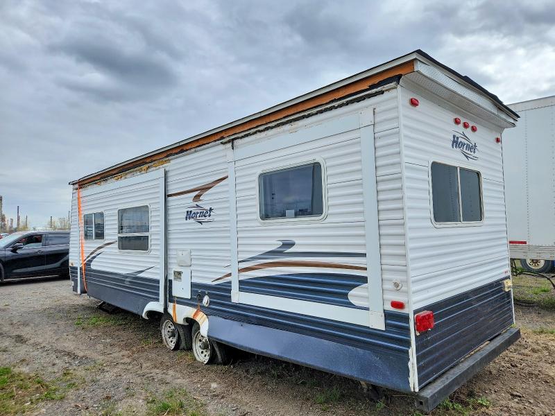 2007 Dutchman Hornet VIN 4YDT27F2677200209 COPART salvage auction — ROOF, QC - IRRECUPERABLE, sold $150 on 2026-07-28 (photo 3)