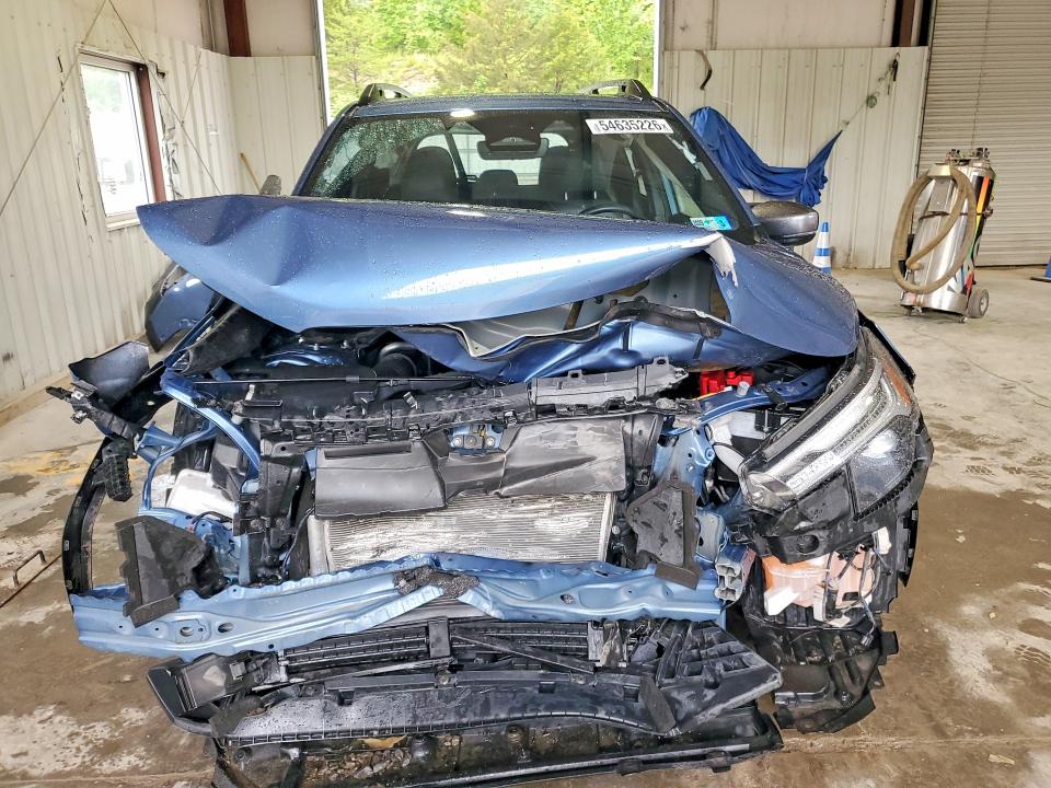 2025 Subaru Forester VIN JF2SLDRC6SH429363 COPART salvage auction — UNDERCARRIAGE, Wv - Salvage Certificate, sold $3,350 on 2026-07-23 (photo 5)