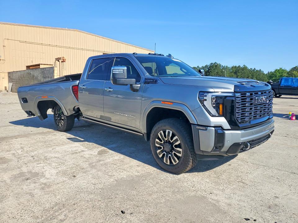 2026 GMC Sierra VIN 1GT4UXEY2TF202207 COPART salvage auction — Rear End, SC - CERT OF TITLE-SALVAGE, sold $45,000 on 2026-06-26 (photo 4)