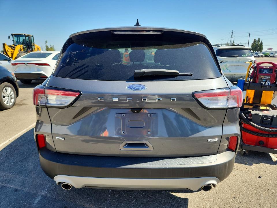 2022 Ford Escape VIN 1FMCU0BZ1NUA25787 COPART salvage auction — MINOR DENT/SCRATCHES, Ca - Dis/Dlr/Exp Only Clean Title (P), sold $7,400 on 2026-07-28 (photo 6)