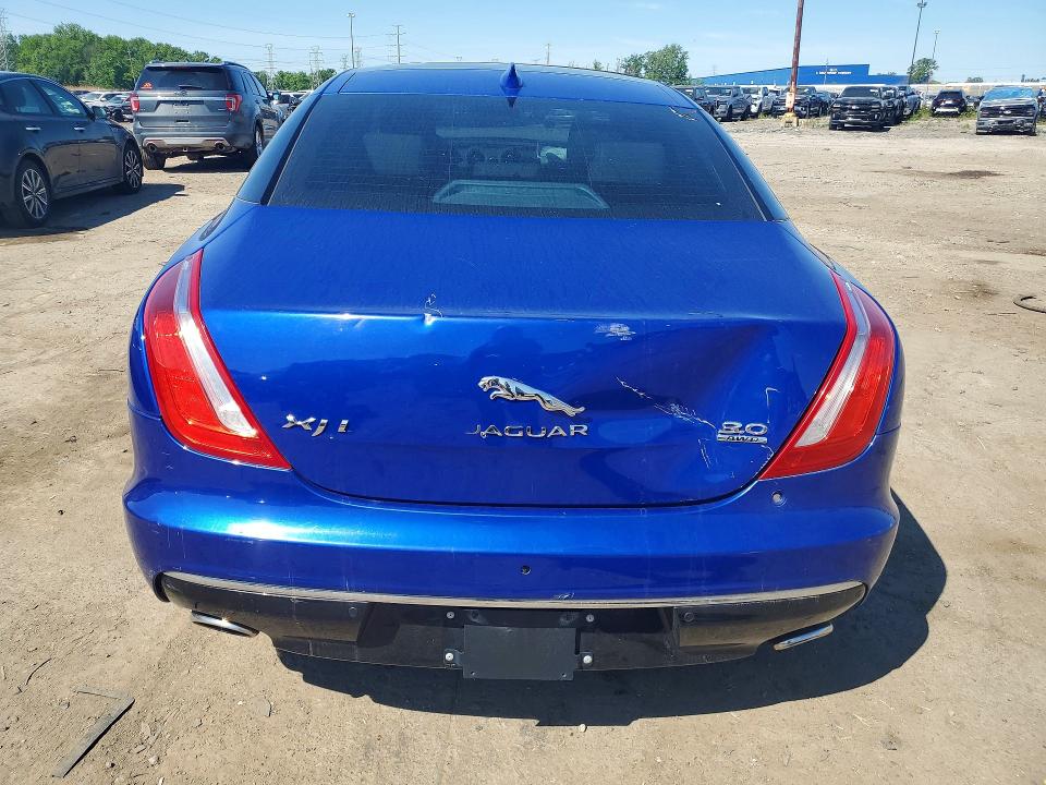 2017 Jaguar Xj series VIN SAJWJ2GD1H8W06076 COPART salvage auction — FRONT END, WV - SALVAGE CERTIFICATE, sold $1,500 on 2026-07-02 (photo 6)