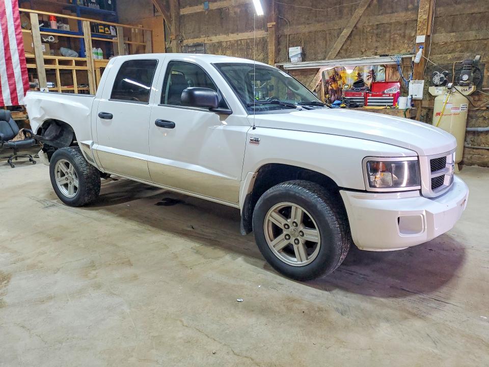 2011 Dodge Dakota VIN 1D7RW3GP7BS712951 COPART salvage auction — REAR END, Sd - Certificate Of Title, sold $400 on 2026-07-28 (photo 4)